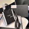 ミディアム刺繍ミニ大型キャンバスバッグレザーショルダーバッグトートバッグ女性トートハンドバッグデザイナーバッグブラックピンクファッションショッピング財布ファッションbag0006