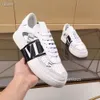 Sneakers Valenstino Podwyższanie skórzanych miłośników designerskich butów trenerów męskich mody wszechstronne sporty super wysokiej jakości miękkie trenerzy Sneaker