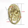 真鍮製のドアハンドル中空彫刻パターン銅リング引き出しクローゼットキッチンハンドルキャビネットプル家具の装飾ハンドル