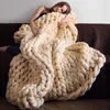 毛布の厚いウールの毛布厚い大きな糸ロービングニット冬の温かい格子縞のソファベッド