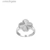 High End Vancefe Brand Designer Rings for Women High Edition Clover Ring High End Fashion Versatile 18k Natural White Senior Brand Logo Designer Jewelry