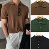 Mężczyźni T-koszulki z krótkim rękawem T-shirty Polo Casual Social Shirts Korean Harajuku T koszule Slim Soild Retro Tops Tees Man Ubrania 240315