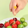 100pcs 12 cm hölzerne Zahnstocher Buntes Cocktail -Essen Spieß Auswahl Frucht Snack Bambusgabel für Hochzeitsfeier Home Supplies