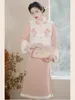 Arbeit Kleider Chinesisch Vintage Cheongsam Set Frauen Stickerei niedliche Weste Plüsch Sweet Pink Qipao Kleid elegante Herbstoutfits