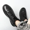 Sapatos casuais 2024 Autumn Winter Fashion Boots de tornozelo masculino PU Couro de alta qualidade Plataforma preta confortável