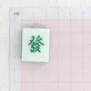 Mélangez 10pcs / pack sculpture chinoise Mahjong Mahjong Resin Resin Charms Funny Game Collier Keychain Pendants Diy bijoux accessoire