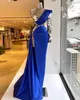 Royal Blue Luxury Pärled Crystal African Evening Dresses Aso Ebi Mermaid Prom Dress One Long Sleeve Formal Dresses for Women