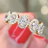 Wedding Rings Huitan Elegant Oval Cubic Zirconia Vrouwen Trendy Engagement Accessoires Silver Kleur/Gold Color Fashion Jewelry