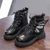 Boots Boots célibataires pour enfants 2021 automne et hiver New Enfants en cuir en cuir Boots Boy's Wing Student Fashion Girls 'Shortboots