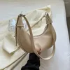 Taillenbeutel Foufurieux Umhängetasche Frauen Feste Farbe kleiner Pu Leder 2024 süße Hobo -Trendhandtaschen und Geldbeutel Dame Sweet Tote mit Reißverschluss