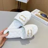 Designer Sandaler Women New Shoes Casual Outdoor Metal Flat Beach Slippers 01