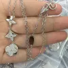 Designer Fashion Women Flower Diamond Pendant Necklace Classic Luxury Charm Necklaces 18k Gold Titanium Steel Jewelry