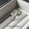 Top Grade Designer Ringen voor dames Tifancy v Gold Letter Ring voor mannen en vrouwen gepersonaliseerde mode luxe ontwerp sense ring vol met lettertrend origineel 1: 1 logo