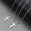 Hangende kettingen Elegante 2 -size hoogwaardige roestvrijstalen stalen dwars ketting unisex zilveren kleur christelijke sieraden vervagen nooit nek