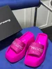 Sandales de concepteurs Slippers Luxury Womens Velvet Matériau Ruaire en strass Souettes Salles Gai Slip-on Taille 35-42 6CM-10CM