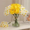 Dekorativa blommor Silk Flower Livelike Artificial Narcissus Bouquet 6 Heads With Stems For Home Wedding Decoredy Dekorationer