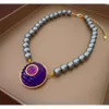 Collier vintage médiéval, chaîne de clarbone perl circulaire en résine violette, lumière légère et bijoux haut de gamme