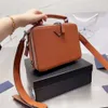 Les sacs à main designer vendent des sacs féminins à Discount Original One Bag Small Small Square Unisexe