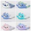 2024 Kvalitetskor Sandal Summer Shark Slippers Shark Slides Thick Soled Shoes Kids Flat Sandals Gradient Flip Flops