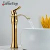 Dolca per bacino a cascata del bagno dorato RUCCHETTO SINGOLO BRASSO CHE COLDO COLDO BASO CREDDO BASO DASCIO MASCATO MASCOLATO MASCATO ALTA