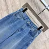 Jeans pour femmes lâches décontractées à la mode et minimaliste Feng Shui lavé blanc pantalon de jambe droite en détresse