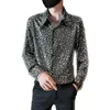 Herrklänningskjortor Fashion Velvet Print Dance Clothes for Men Luxury Elegant Mens Long Sleeve Casual Blus