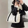 Borsa trapuntata imbottita in nylon in nylon per donna Spazio Spalla di cotone BACCA MORSO Fluffy Black Crossbody Borse Shopper Lady 240410