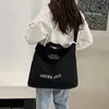 Koreanische Version von Ins Art große Kapazität Canvas Bag Student Tuch Tag lässig einfache Schrägspannung 240410