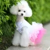 Ubrania kota pies ślubna bawełniany koronkowy kwiatowy duży bownot Pet Summer Odzież do małych średnich zapasów 240328