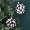 24pcs/conjunto 7cm Bolas de Natal Decorações de árvore de Natal Decoração de ornamento de bola de pó de grade em pó preto e branco