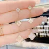 Seiko Edition Top Brand Vancefe Earrings 2021 Summer Fashion Natural Shell Zircon Four Leaf Flower Earrings S925 Silver Designer Brand Logo Grave Earring