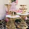 Décoration de mariage haut de gamme Petite taille de dessert de taille électroplatée de gâteau d'or électrolité Ornement du support de fleur pour la mise en page du site de la fête