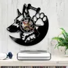 犬種ドイツの羊飼いの犬のアートの壁の装飾時計カスタマイズ犬名ビニールレコード壁時計