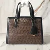 chantal شعار صغير حقيبة رسول رسول الجلود Cenvas Center zip Crossbody Crossbody أكبر سعة النساء الأجهزة حقائب اليد حقيبة اليد