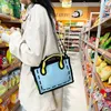 Tasarımcı çanta kuadratik eleman tuval çanta karikatür çanta 2D 3D crossbody çanta eğlenceli trend çantası animasyon çanta ins tarzı kadın omuz çantası su geçirmez çanta
