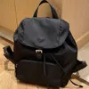 Le créateur de sac à main en cuir vend de nouveaux sacs pour femmes à Discount New Fashion Nylon Backpack Polypack pour une grande capacité