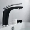 Fauce de bassin Evero Basin Tap de salle de bain robinet en laiton massif Chrome Finition à poignée unique Batteur de robinet d'évier à eau chaude et froide