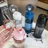 Garrafas de água garrafa de 780 ml com tampa de rejeição à prova de vazamentos de vazamento de drinques portátil reutilizável para crianças um presente de fitness
