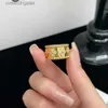 High Dead Vancefe Brand Designer Rings for Women V Gold High Edition grueso Clover Clover Kaleidoscope Flower Petal Ring Joya de diseño de logotipo de marca senior