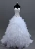 2019 Nya Organza Ball Gown Wedding Dresses Handgjorda strassar Ruffles Brudklänningar Corset Custom Made Romantic Fanting Sweethea2382283