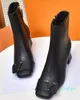 Lady Ankle Boots Designer Shake chaton talon brevet cuir botte Femmes Luxury Robe Shoes Twist Med High Heels CM BOOTES V BOOT Shoe