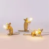 Luci da tavolo a LED moderne Resina Animal Rat Gat Squirrel Luci da notte LED Lampade da tavolo Mouse Lampade per scrivania Fissaggio Lampada Lampada 240408