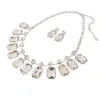 Diamond Eingelegtes quadratisches Rundohrring -Halskettensatz mit Instagram -Stil modisch leichte Temperaturkette Temperament Neue Halsketten
