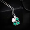 Pendant Necklaces Fashion Lucky Clover Memorial Necklace Urn Vial Necklace for Ashes Cremation Jewelry Memory Alloy Chain 240410