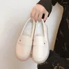 Chaussures décontractées coeur pu cuir femmes Soft Soft Shallow Locs Coton Slip on Career Mocasins Anti-Skid Enceinte White Shoes2024