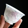 2pc/set el yapımı gravür zambak küçük seramik çay bardağı kungfu çay üreticisi tek fincan Japon çay fincanları kadınlar özelleştirilmiş zarif hediye