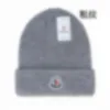 2023 Fashion Woolen Hat Hat Lady Designer Bernie Cap Cap Cashmere Loewf Cappello invernale Cappello Warm Hat Gift R13