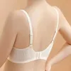 Bras Novo Top Top Lace Sempre Roupa Unders Roupa Pequena Cheio Recolhido Não deslizamento Sem Ring Aço Sexy Sling Belo Braço traseiro Seção fino 240410