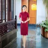 Nouveau Fengxi Red Vinegar Satin Long Amélioration de la robe de mariée Qipao