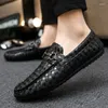 Casual Shoes Spring And Summer Men's Fur Skin Ventilate Breathe Freely Thick Sole Leather Bean Versatile Work Black Small